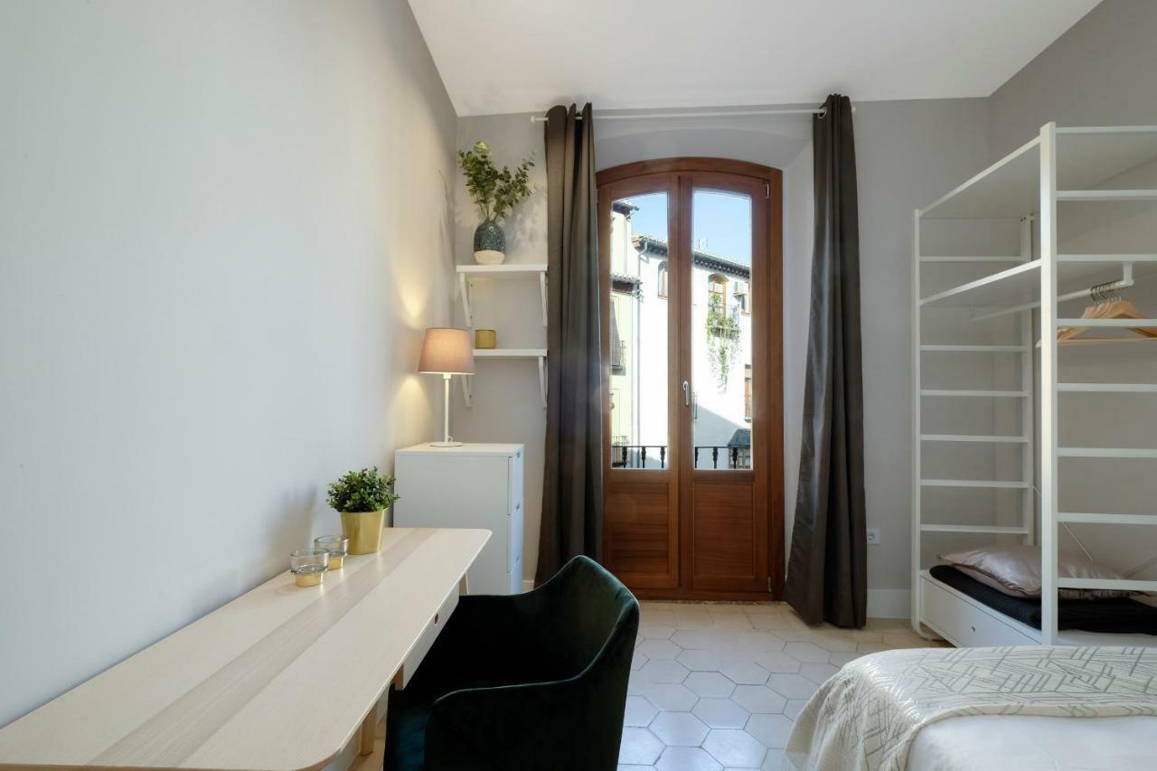 Tuguest Placeta De San Gil Apartments Гранада Екстериор снимка